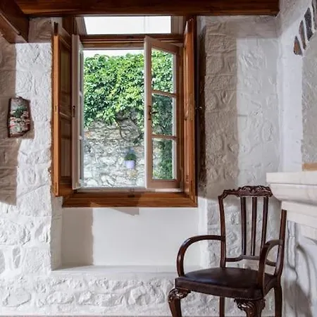 Villa Mansion Eugenie Hydra (Saronic Islands)