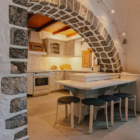 Mansion Eugenie Hydra (Saronic Islands)