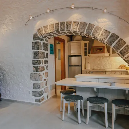 Mansion Eugenie Villa Hydra (Saronic Islands)